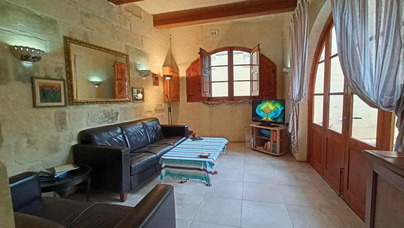 Arthome - Guest Rooms อาร์บ ภายนอก รูปภาพ