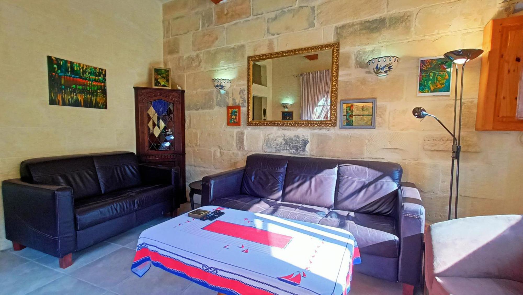Arthome - Guest Rooms อาร์บ ภายนอก รูปภาพ